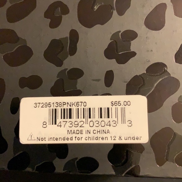 Betsey Johnson pink leopard watch - Picture 10 of 10